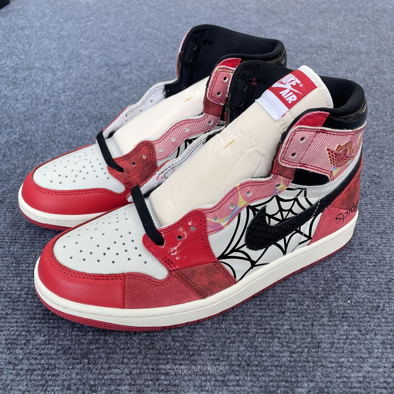 Air Jordan 1 High Og Spider Man Dv1748 601 1 (4) - newkick.app