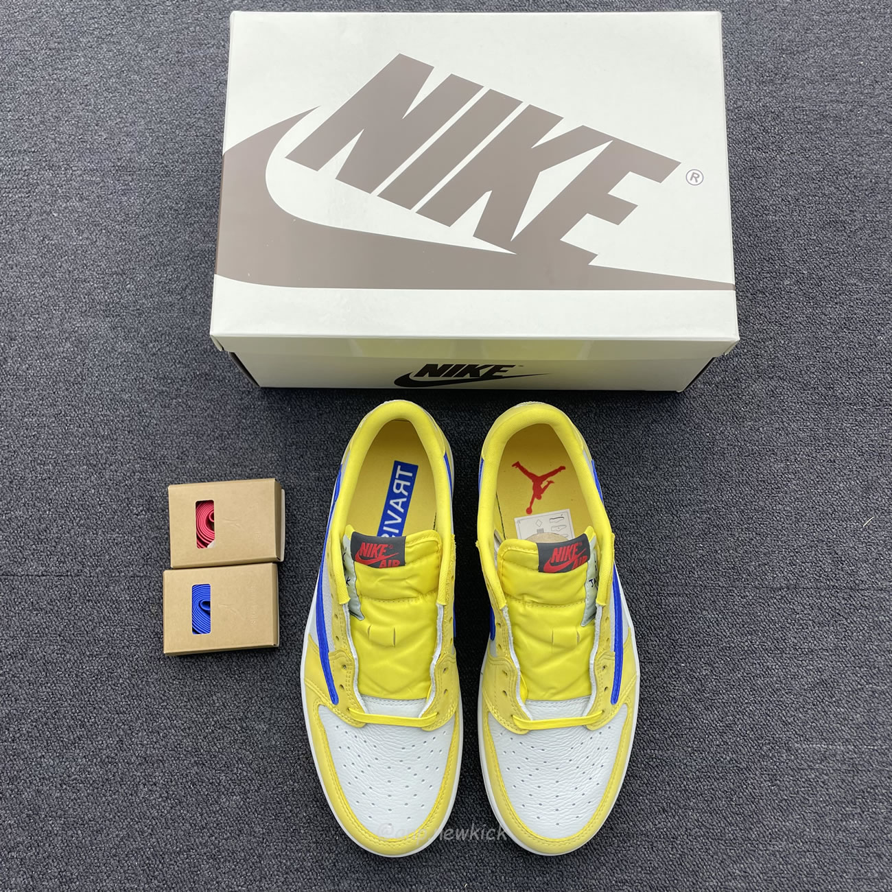 Travis Scott X Nike Air Jordan 1 Retro Low Og Sp Canary Dz4137 700 (15) - newkick.app