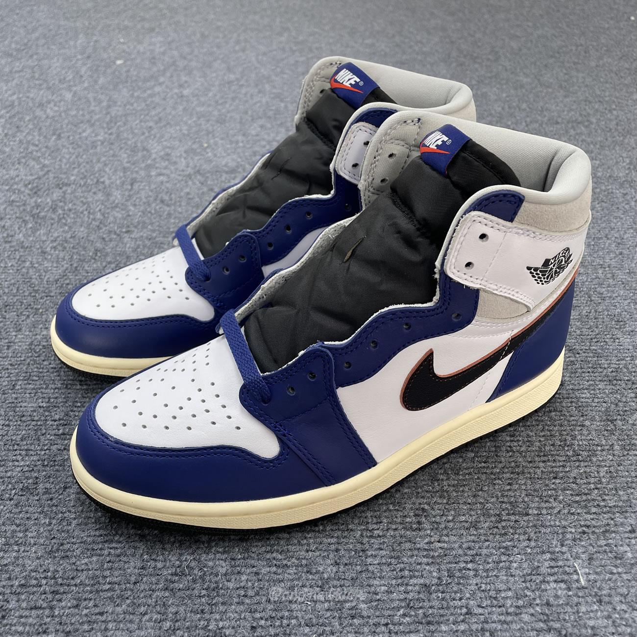 Air Jordan 1 Retro High Og Rare Air Dz5485 100 (6) - newkick.app