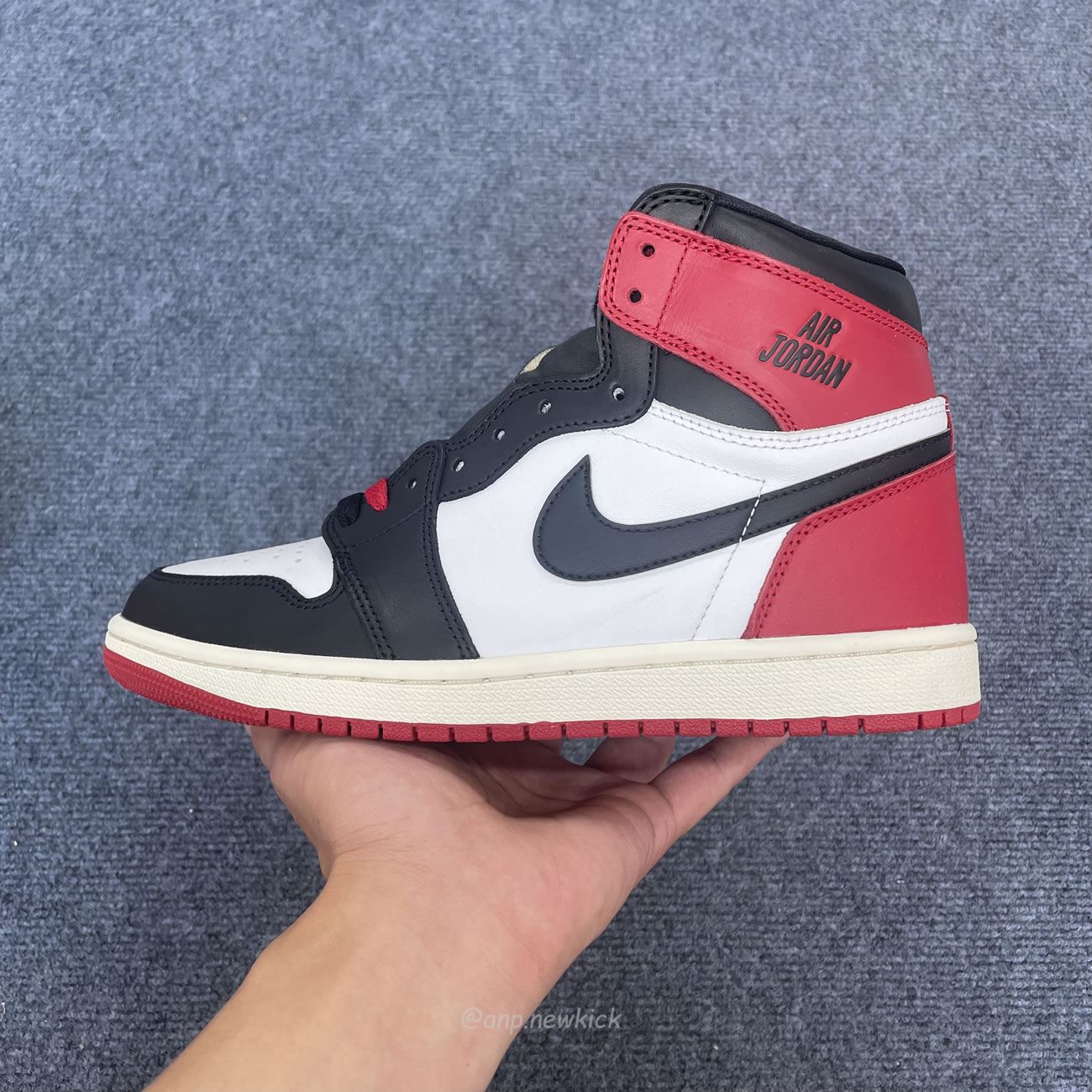 Air Jordan 1 High Og Black Toe Reimagined Dz5485 106 (6) - newkick.app