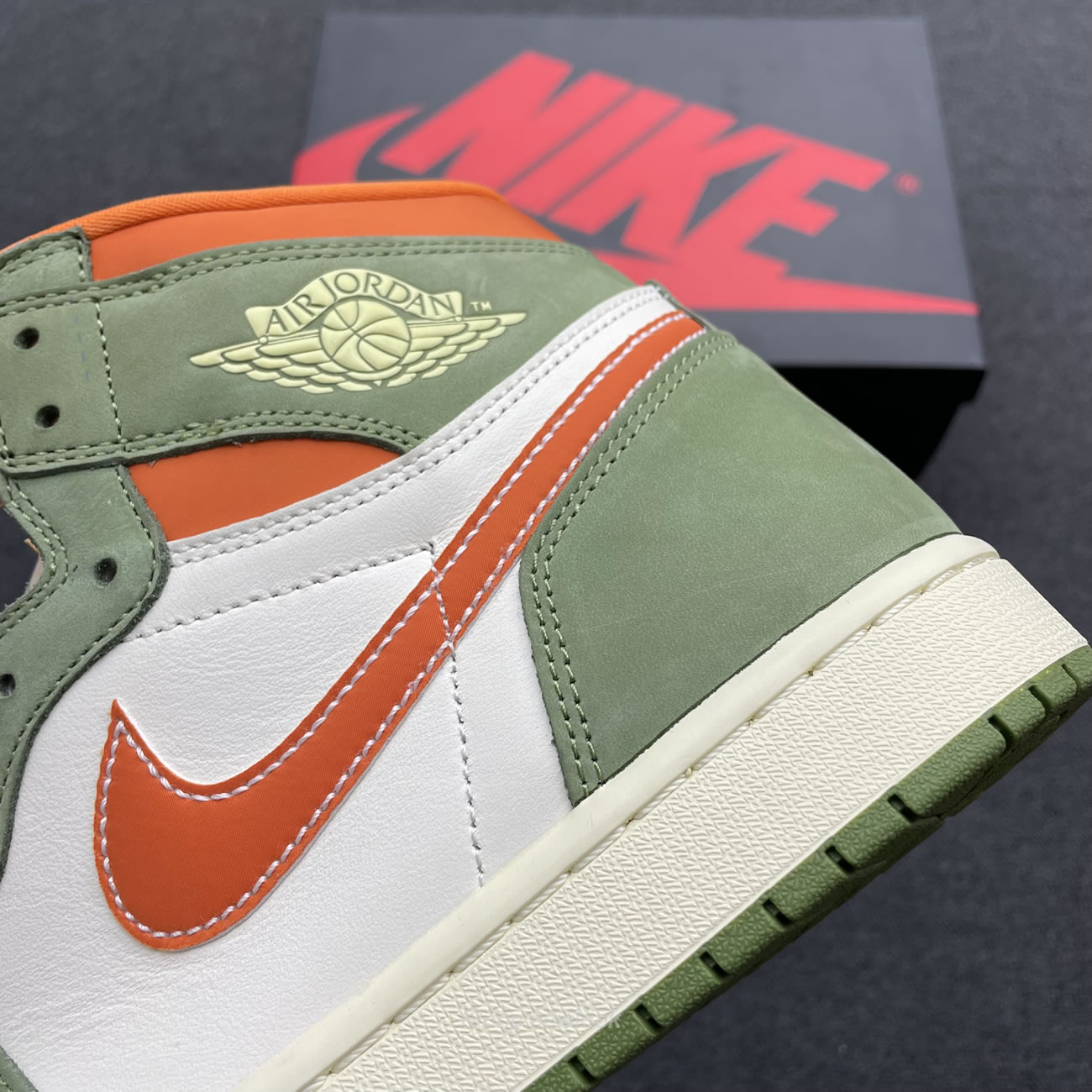 Air Jordan 1 High Og Craft Celadon Fb9934 300 (2) - newkick.app