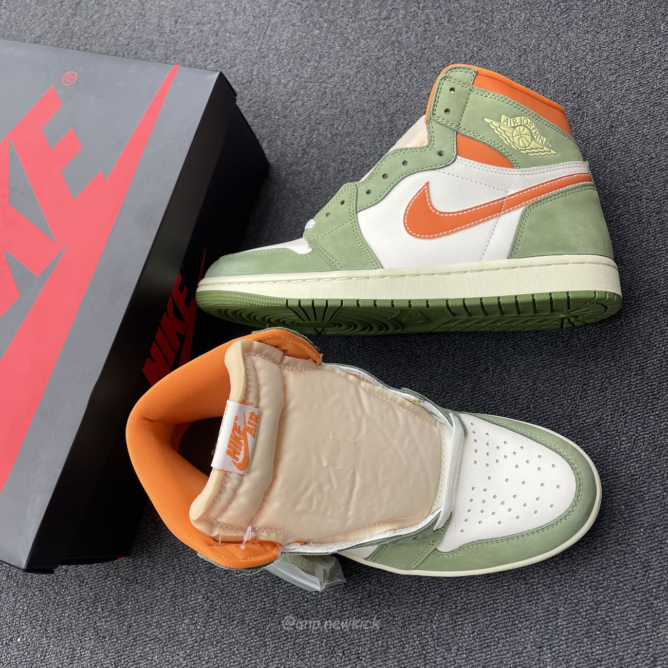 Air Jordan 1 High Og Craft Celadon Fb9934 300 (6) - newkick.app