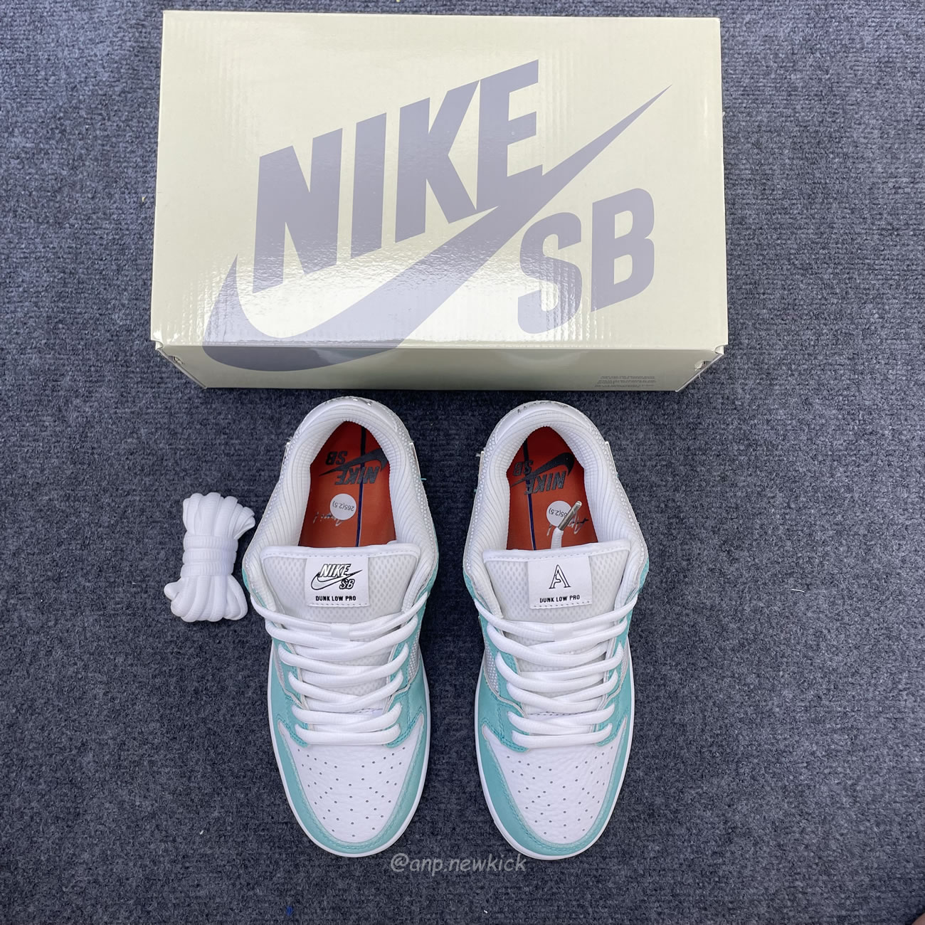 Nike Sb Dunk Low April Skateboards Fd2562 400 (9) - newkick.app