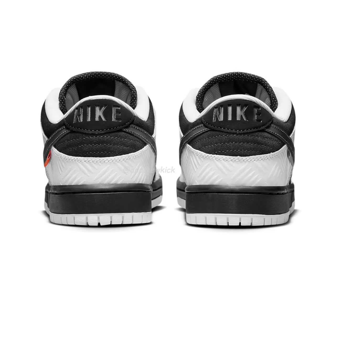 Nike Sb Dunk Low Tightbooth Fd2629 100 (11) - newkick.app