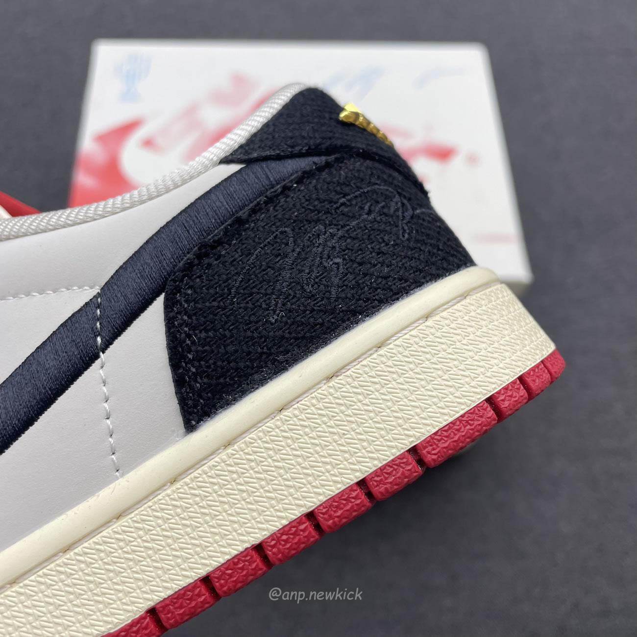 Air Jordan 1 Retro Low Og Trophy Room Away Fn0432 100 (5) - newkick.app