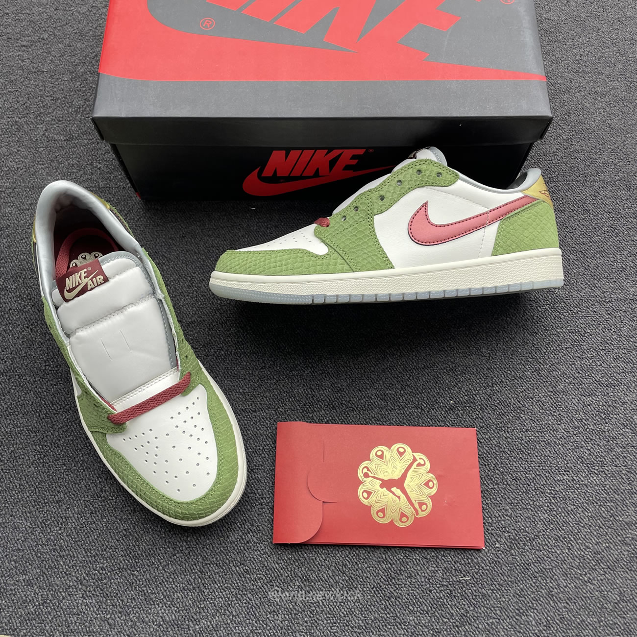 Air Jordan 1 Low Og Year Of The Dragon Fn3727 100 (4) - newkick.app