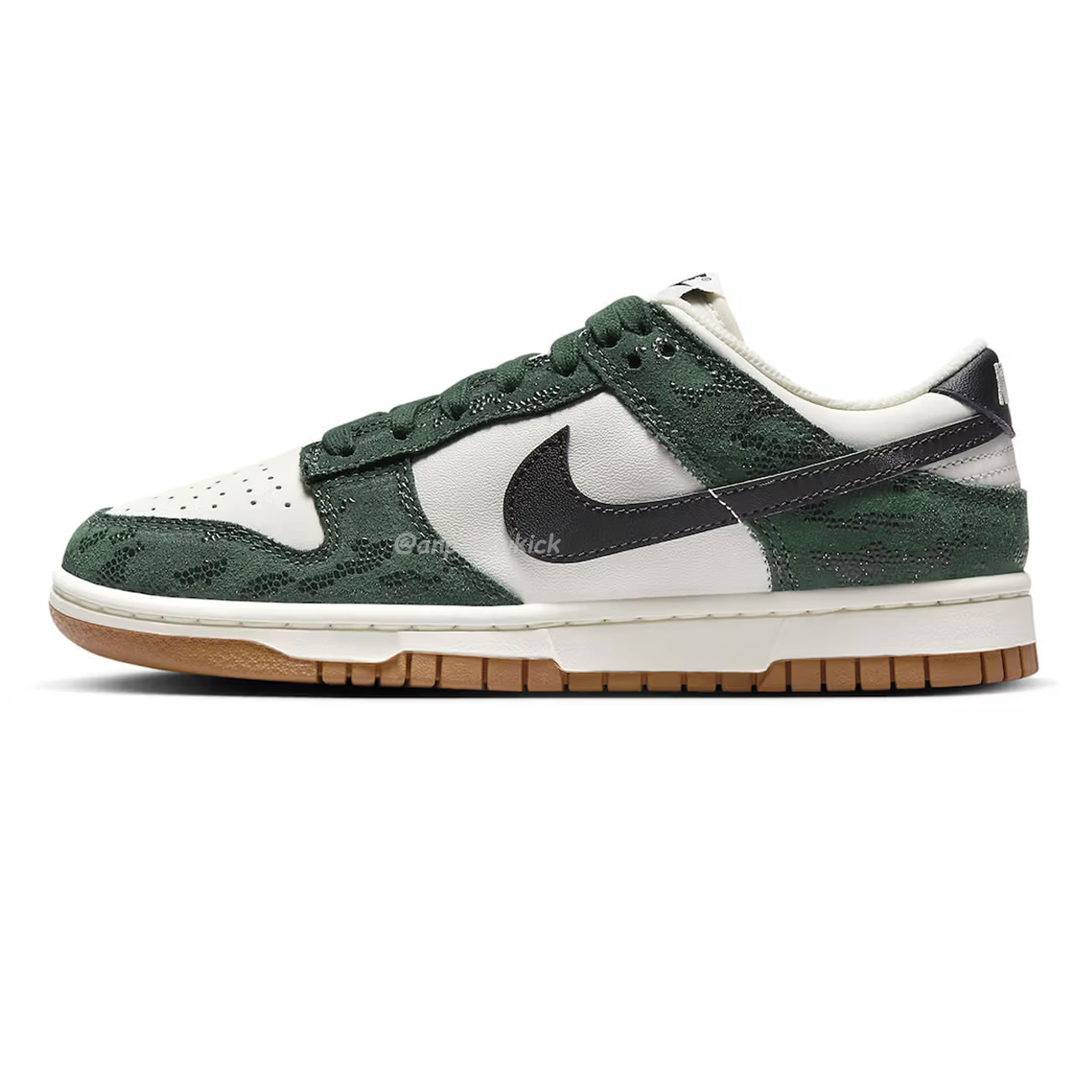 Nike Dunk Low Green Snake Womens Fq8893 397 (1) - newkick.app