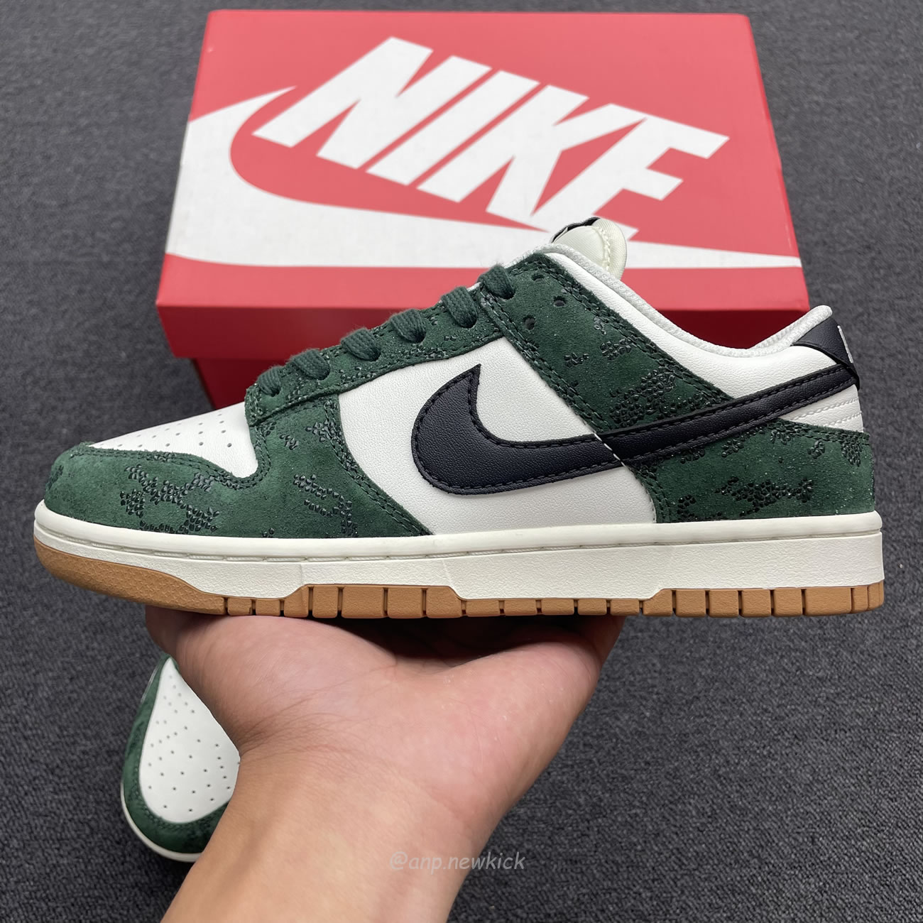 Nike Dunk Low Green Snake Womens Fq8893 397 (13) - newkick.app