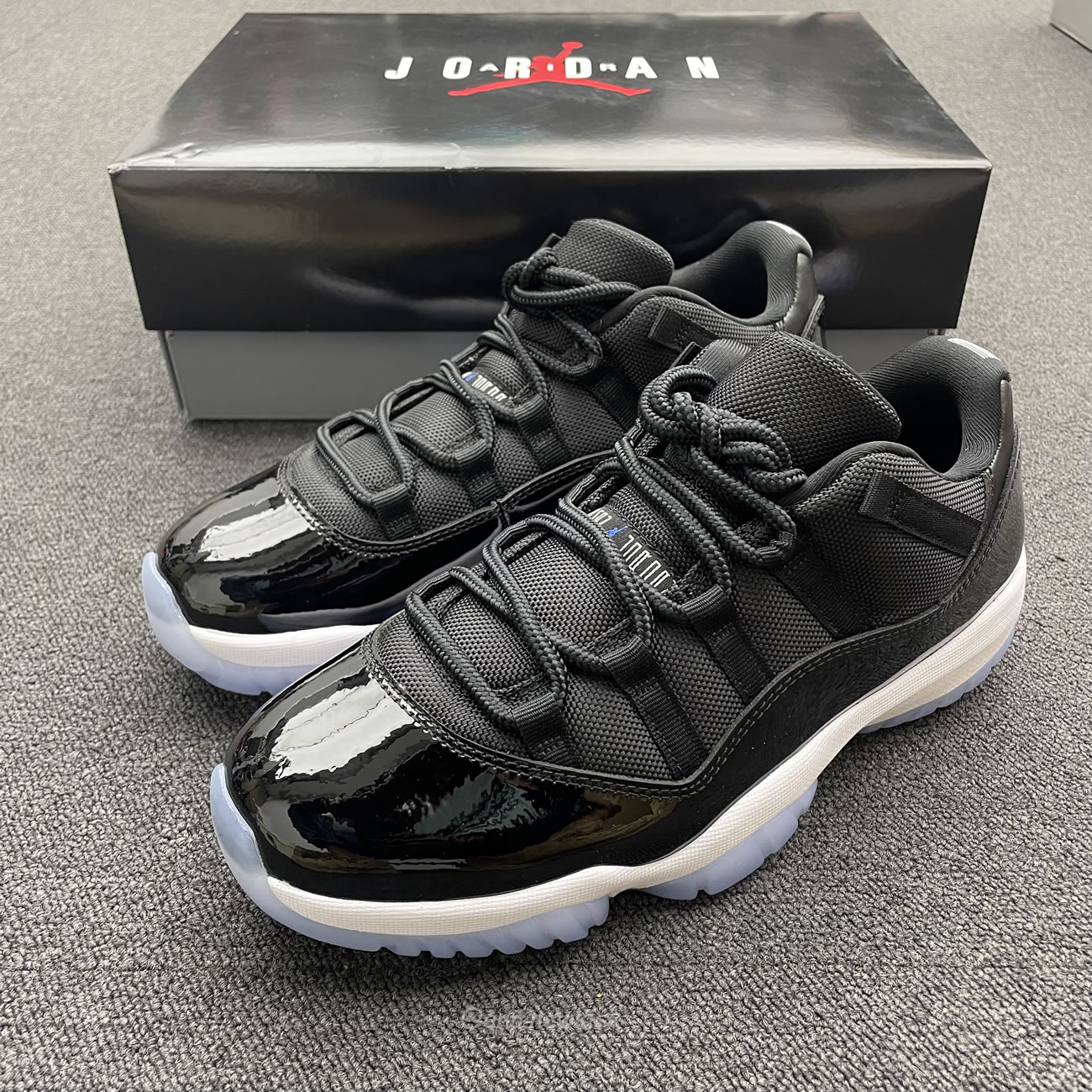 Air Jordan 11 Retro Low Space Jam Fv5104 004 (5) - newkick.app