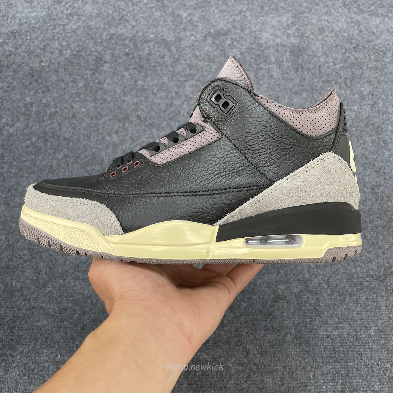 Air Jordan 3 Retro Og Sp A Ma Maniére Black Violet Ore Womens Fz4811 001 (4) - newkick.app