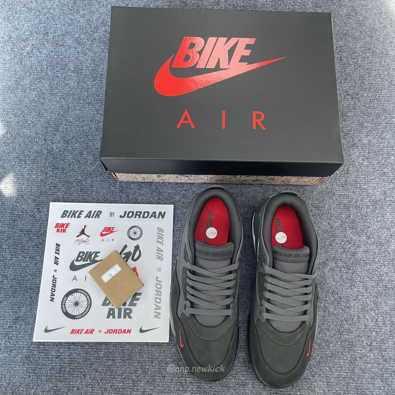 Air Jordan 4 Rm Sp Nigel Sylvester Driveway Grey Hf4334 004 (3) - newkick.app