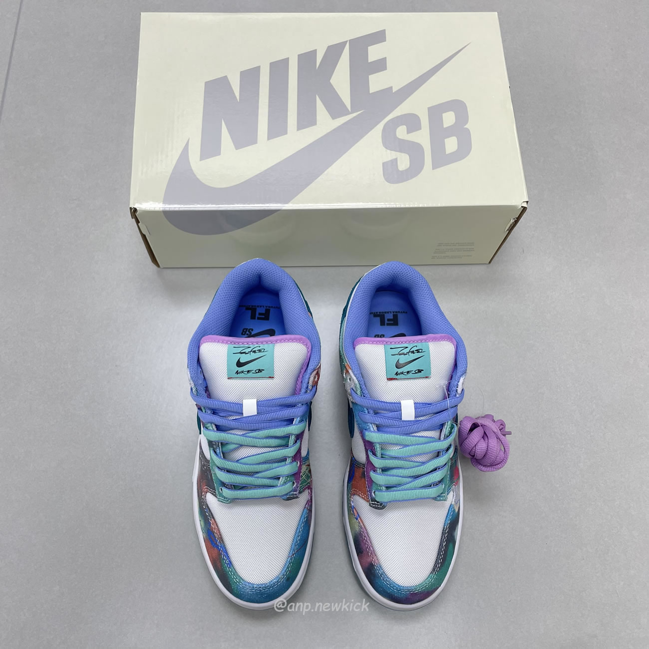 Nike Sb Dunk Low Futura Laboratories Bleached Aqua Hf6061 400 (2) - newkick.app