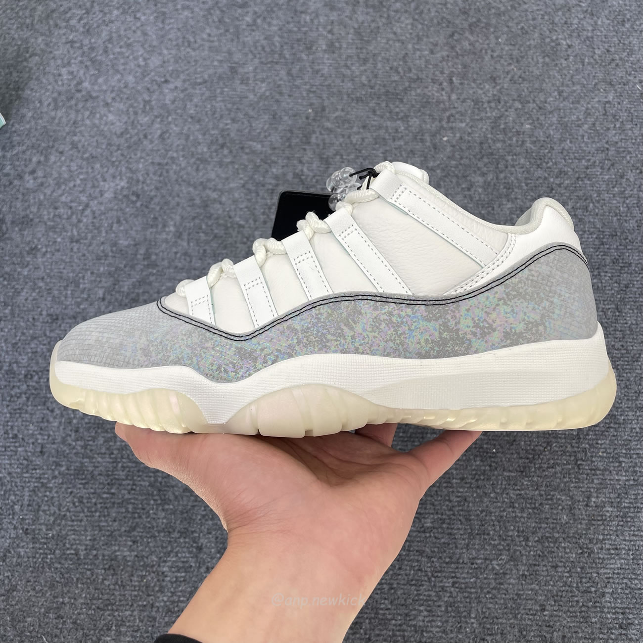 Air Jordan 11 Retro Low Year Of The Snake Hq7000 001 (2) - newkick.app