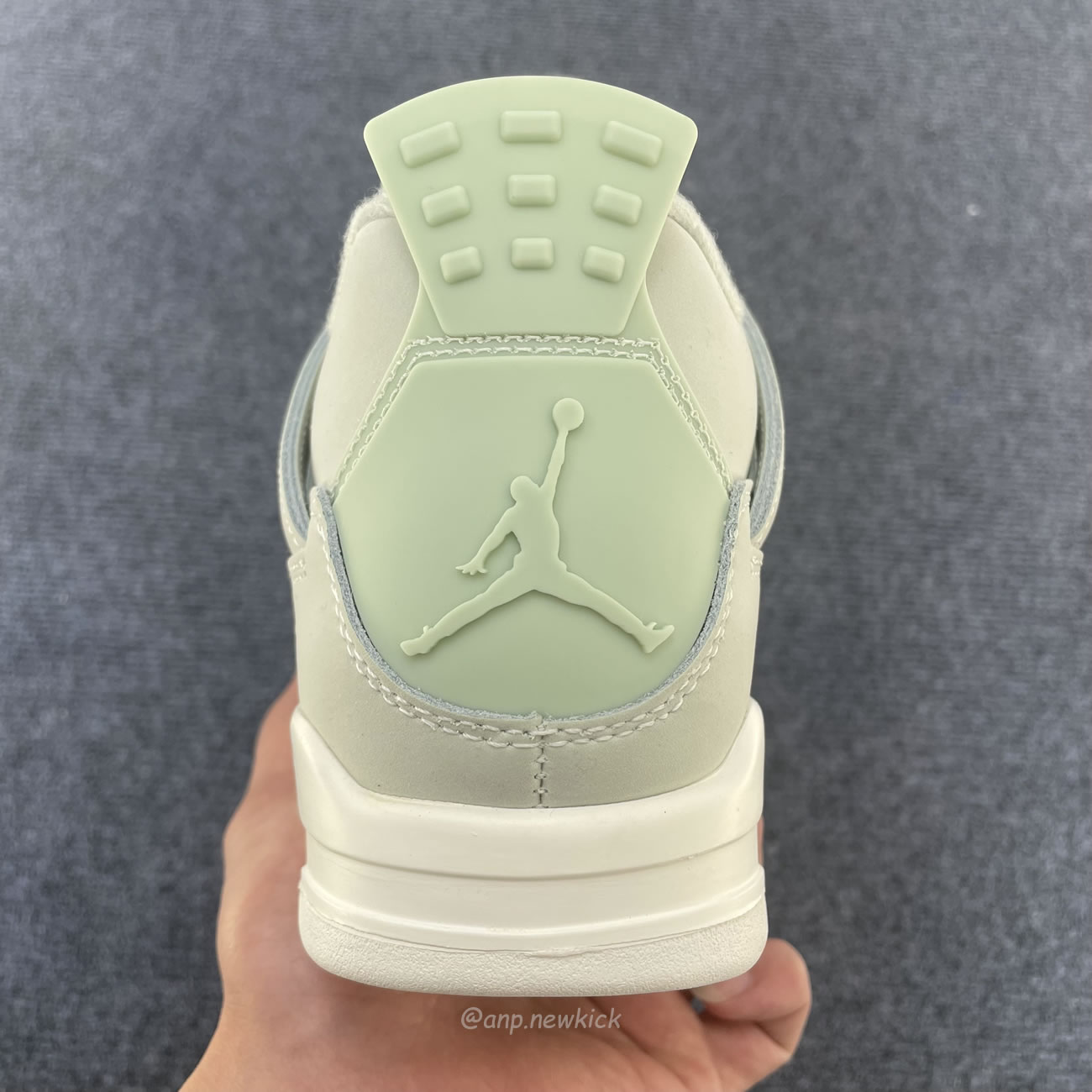 Air Jordan 4 Retro Seafoam Hv0823 003 (2) - newkick.app