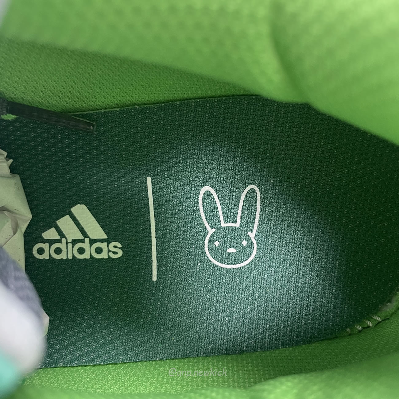 Adidas Response Cl Bad Bunny Boston Day If7182 (2) - newkick.app