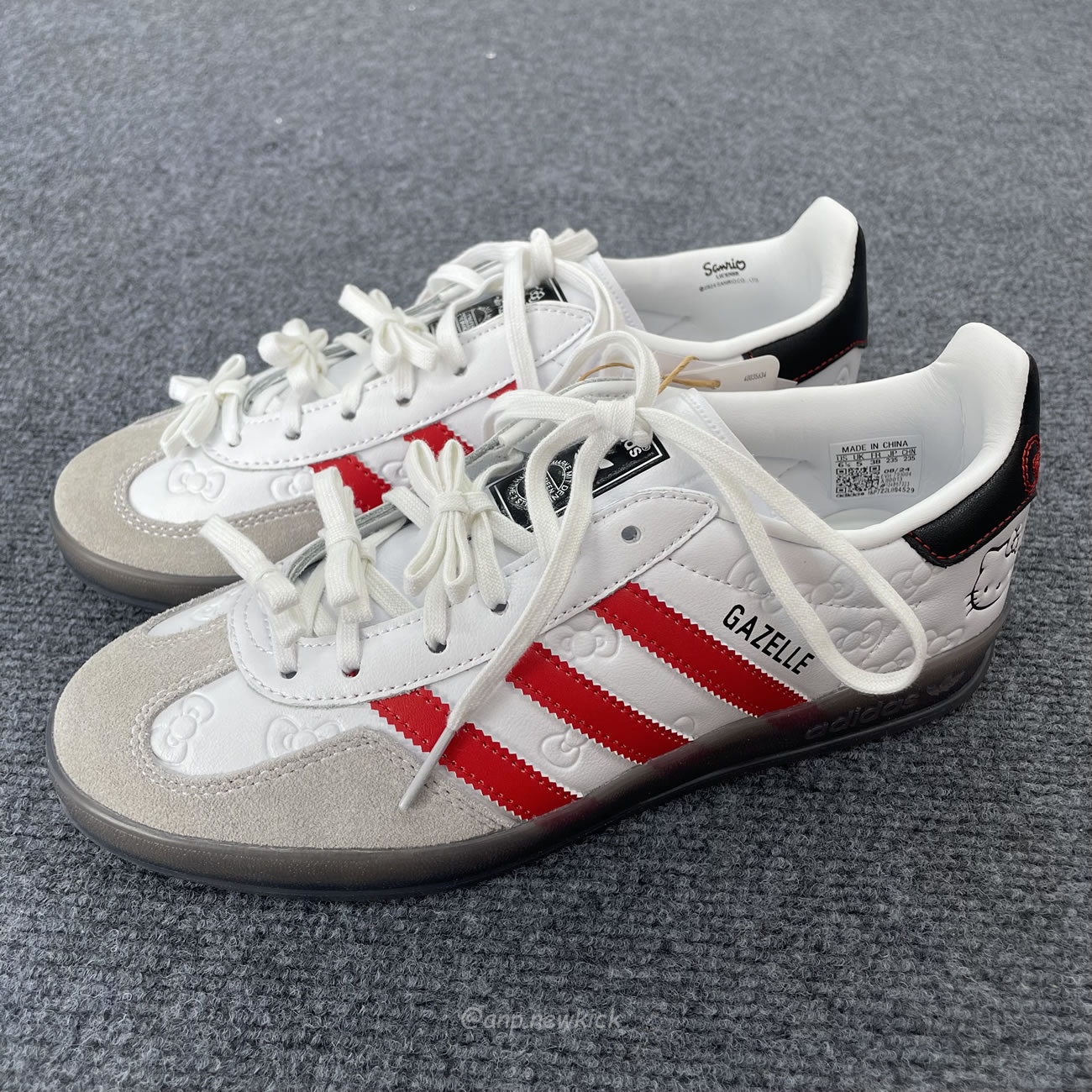 Adidas Gazelle Indoor Hello Kitty Womens Ii0013 (6) - newkick.app