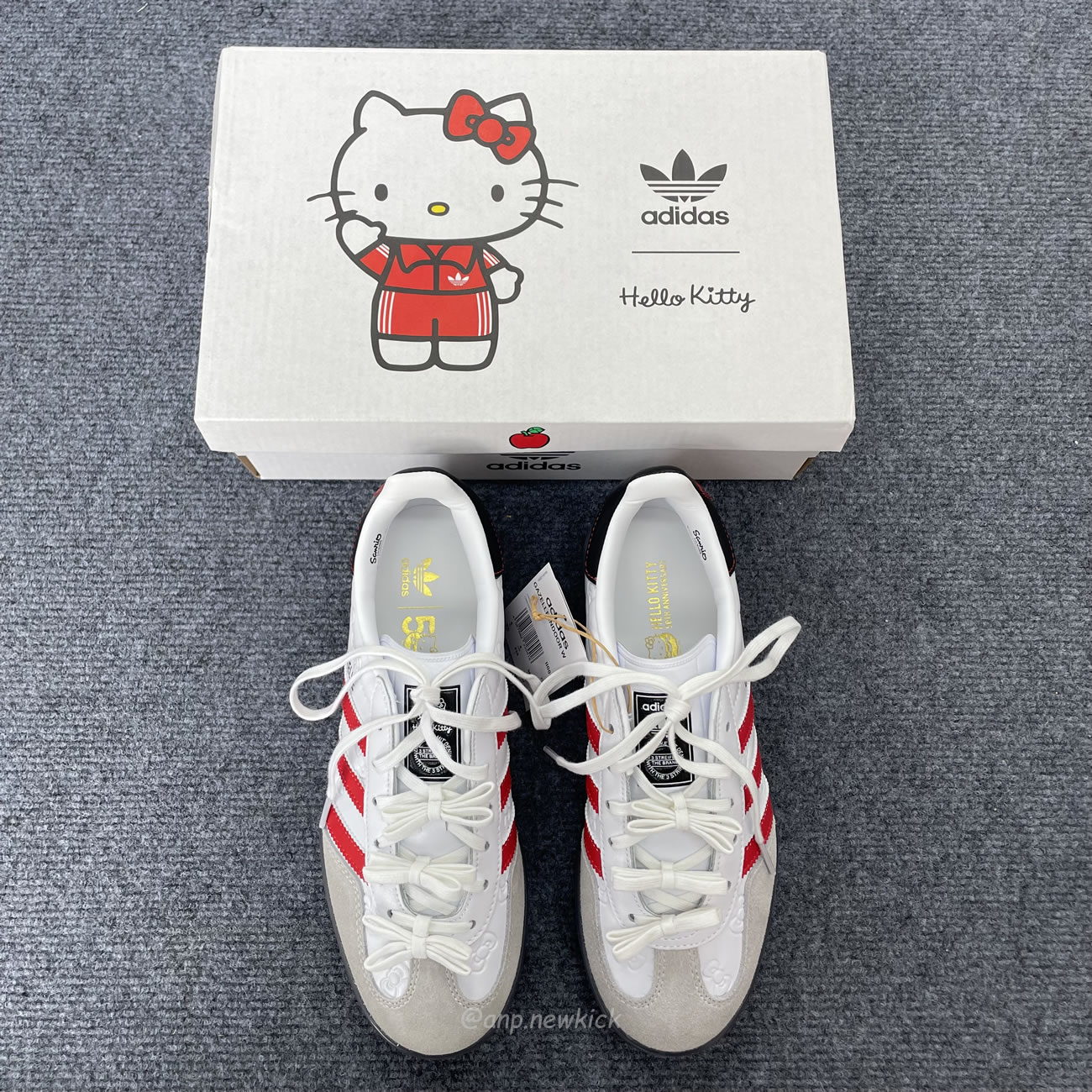 Adidas Gazelle Indoor Hello Kitty Womens Ii0013 (8) - newkick.app