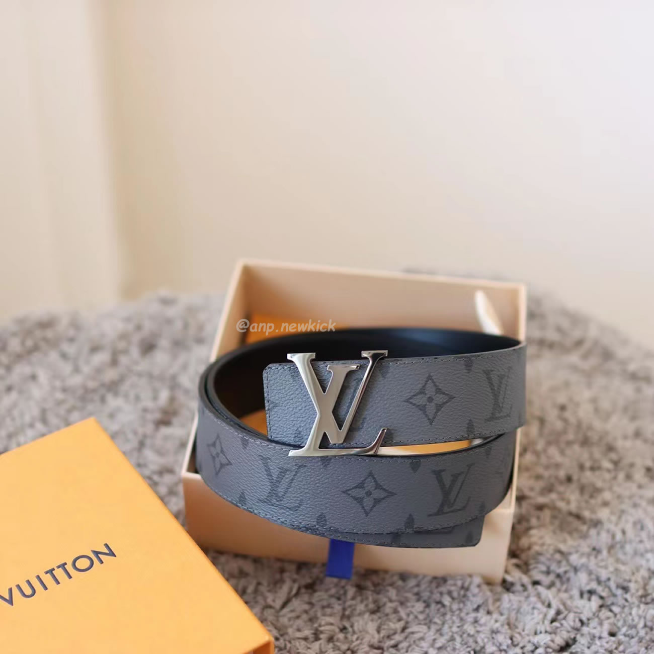 Louis Vuitton Reversible Belt Initiales Monogram Eclipse Reverse 40mm Gray M0285t (4) - newkick.app