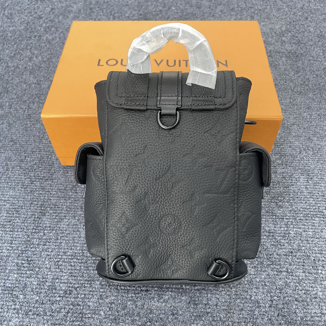 Louis Vuitton Nano Christopher M83164 (15) - newkick.app