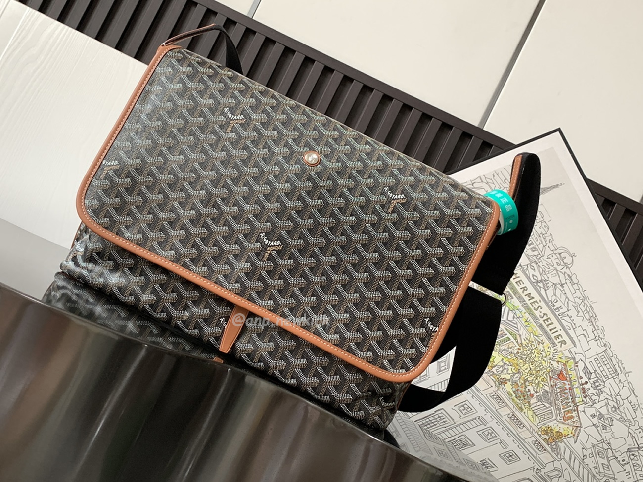 Goyard Capetien Medium Size Messenger Bag (11) - newkick.app