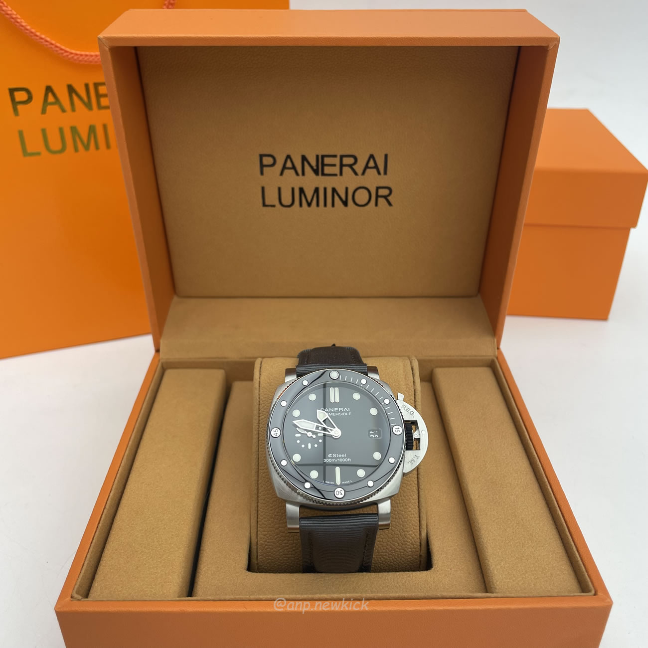 Panerai Luminor Submersible Pam1289 (2) - newkick.app