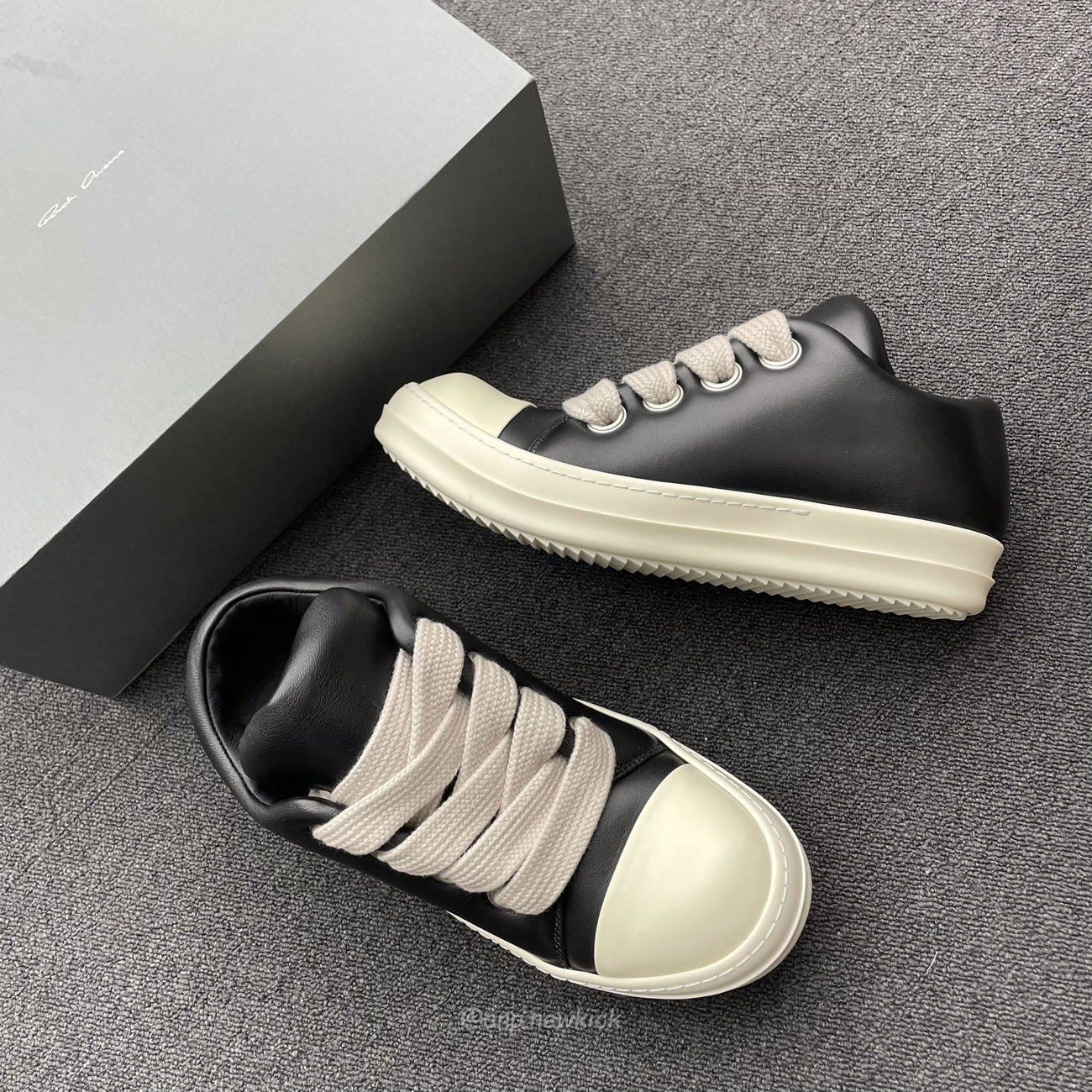 Rick Owens Jumbo Lace Padded Sneaks Low Black Acid Milk Ru02c7893 (2) - newkick.app