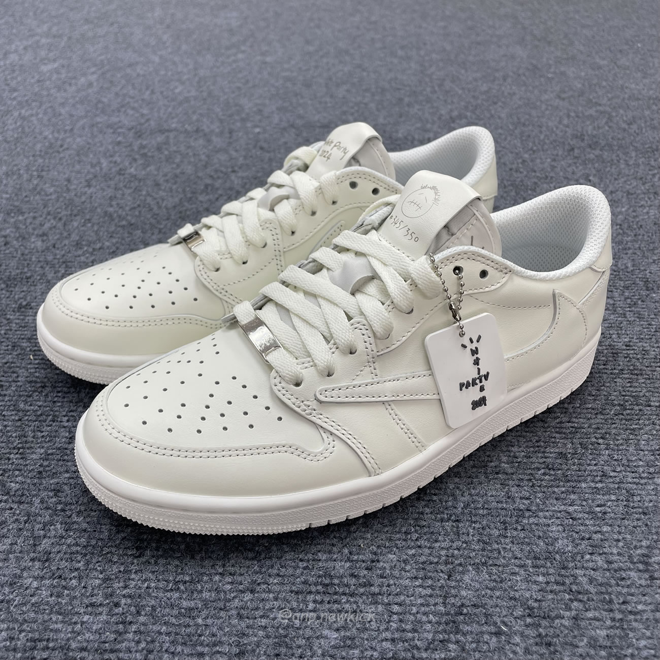 Air Jordan 1 Retro Low Og Sp Travis Scott Michael Rubin White Party Td1228 111 (2) - newkick.app