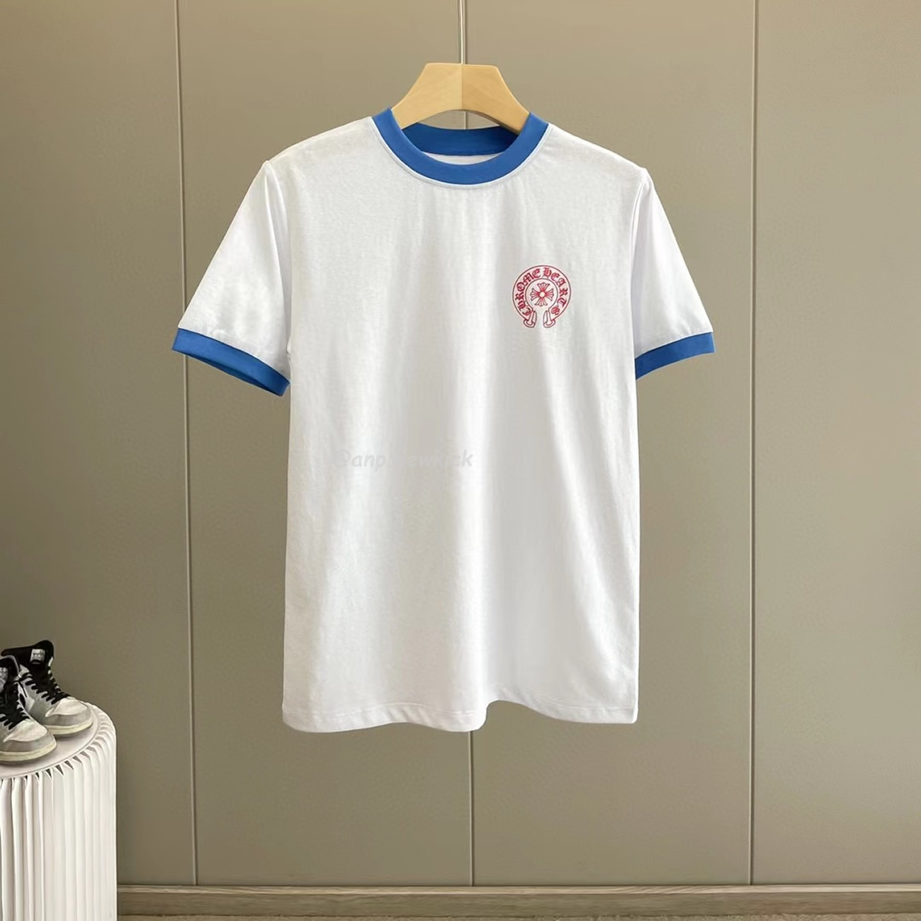 Chrome Hearts Horseshoe Logo Vintage White Short Sleeve Tee (4) - newkick.app