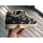 Travis Scott x Nike SB Dunk Low "Cactus Jack" Special Box CT5053-001