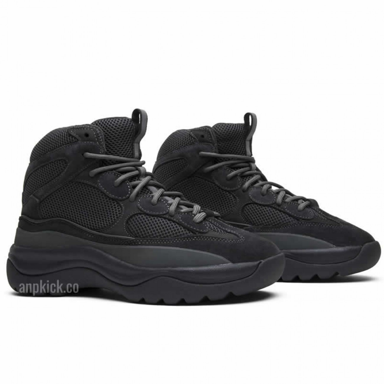 Yeezy Season 6 Desert Rat Boot "Graphite"