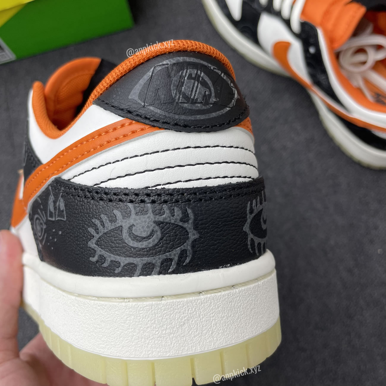 Nike Dunk Low "Halloween" Sail/Starfish-Black DD3357-100