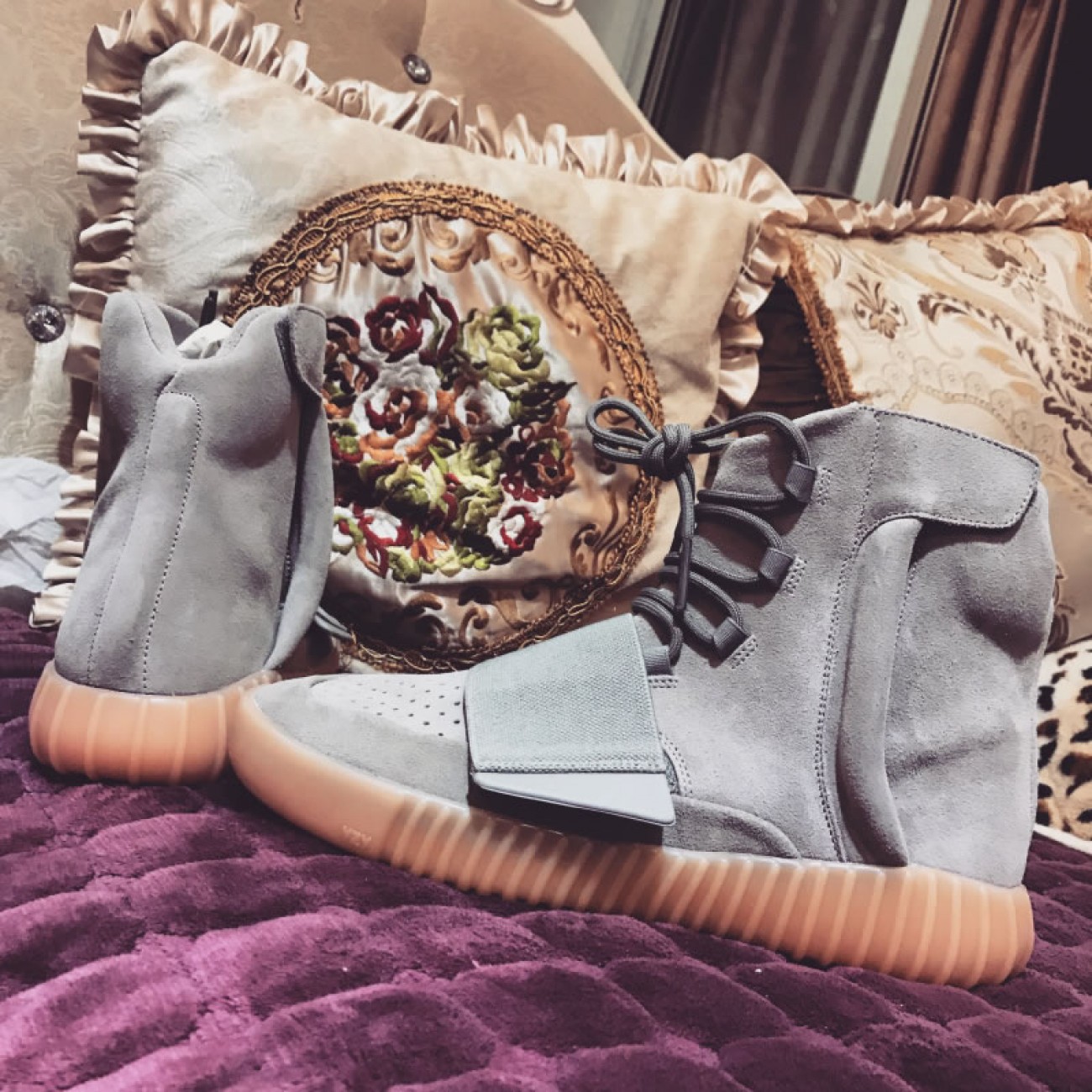 Adidas Yeezy 750 Boost Glow Dark BB1840