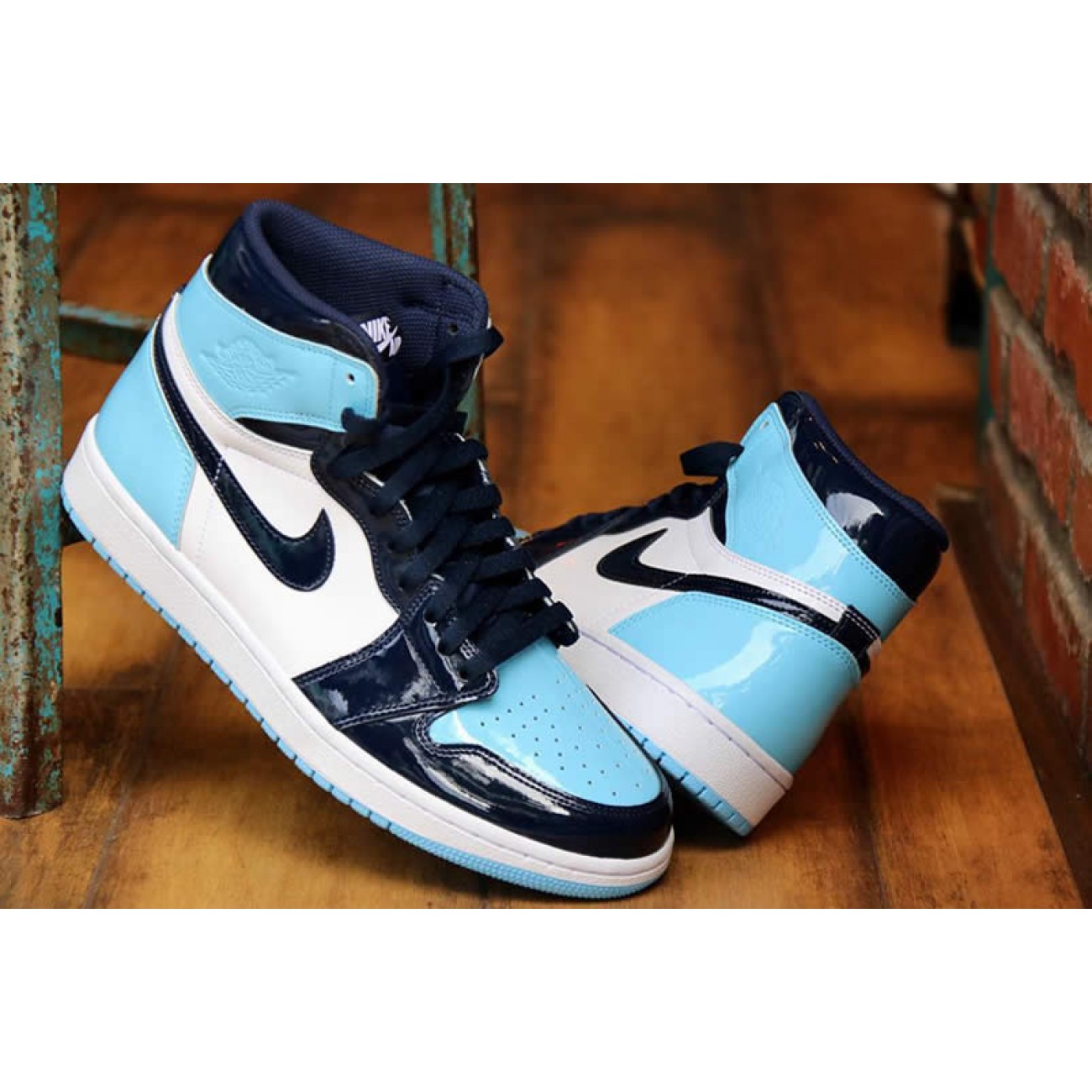 Air Jordan 1 Retro High OG "UNC Patent Leather" 2019 CD0461-401