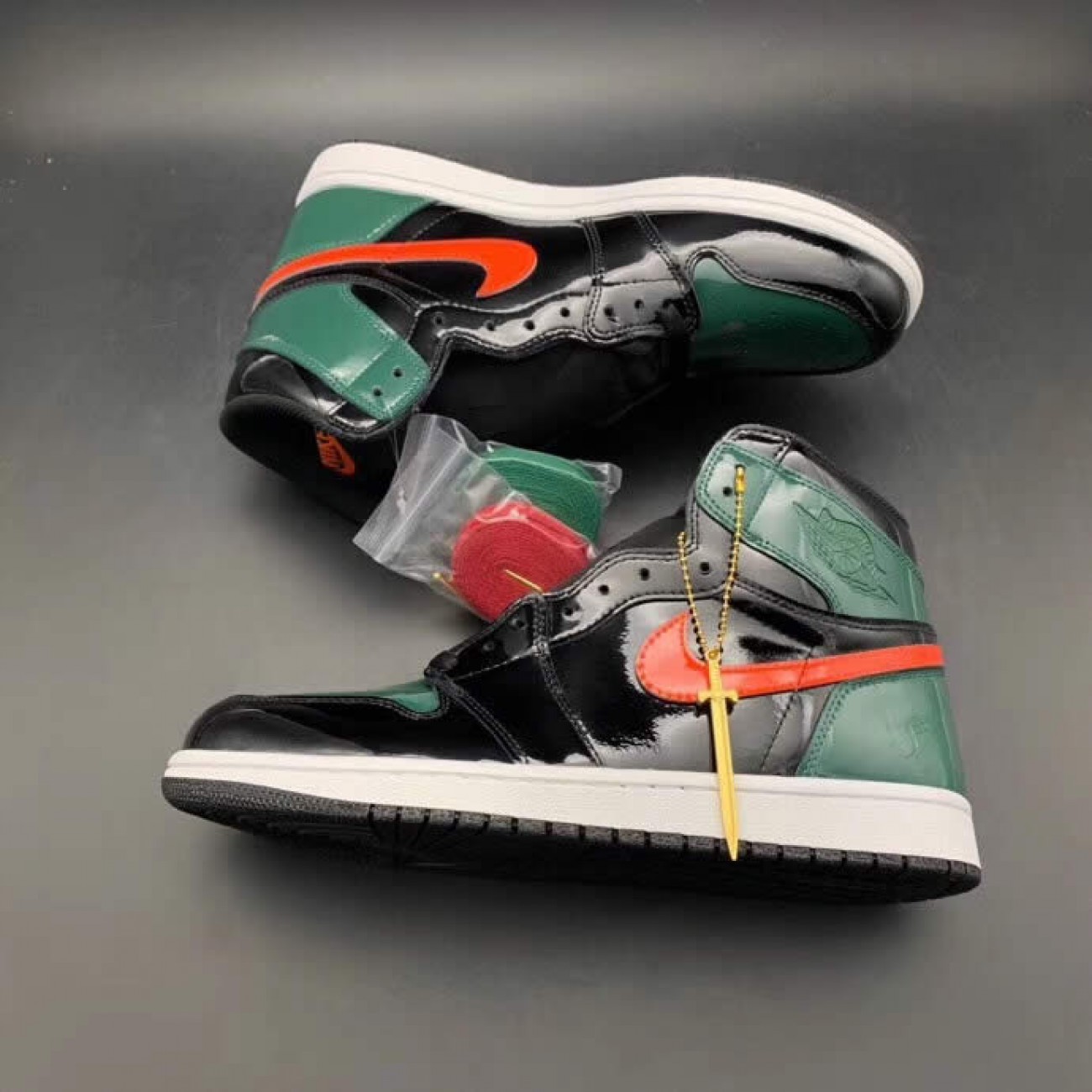 Solefly Miami Art Basel x Air jordan 1 Green Patent Leather "Friends & Family" AV3905-038