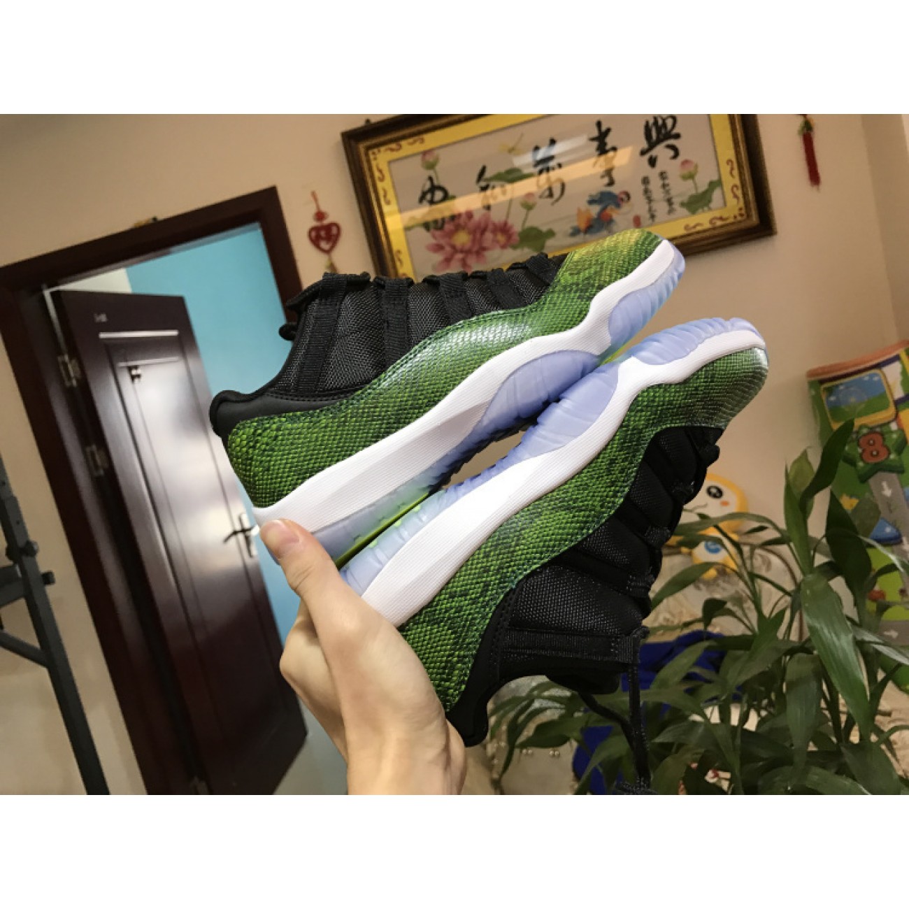 Air Jordan 11 Low Green Snake 528895-033