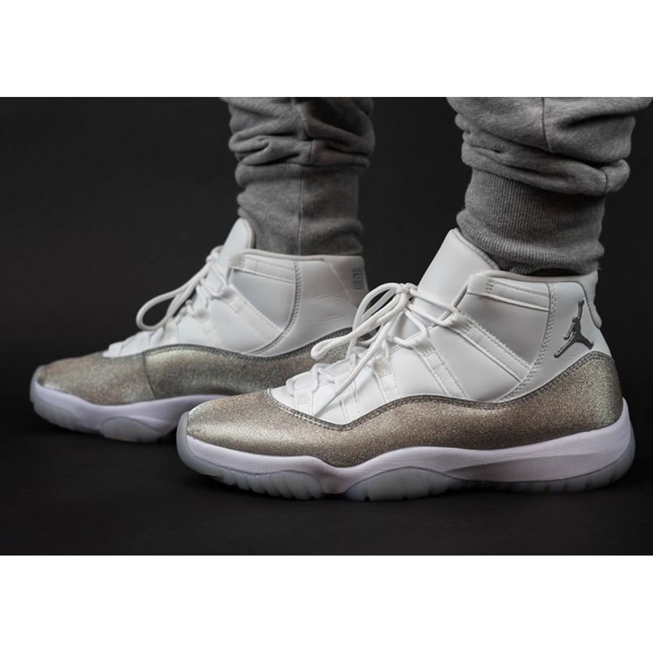 Air Jordan 11 Retro WMNS "Metallic Silver-Vast Grey" AR0715-100