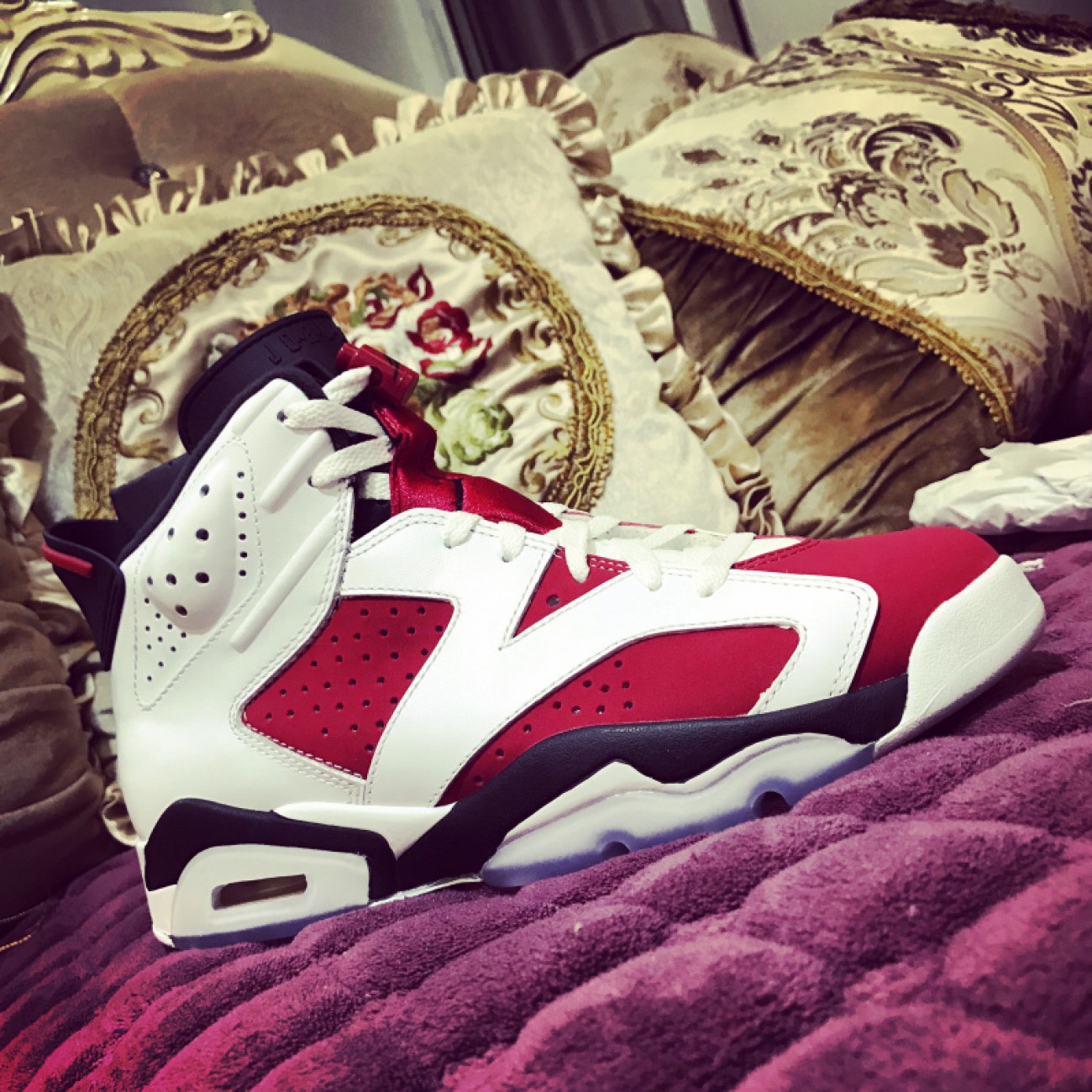 Air Jordan 6 Retro Carmine 384664-160