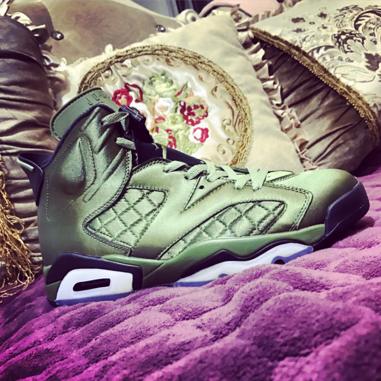 Air Jordan 6 Pinnacle AH4614-303