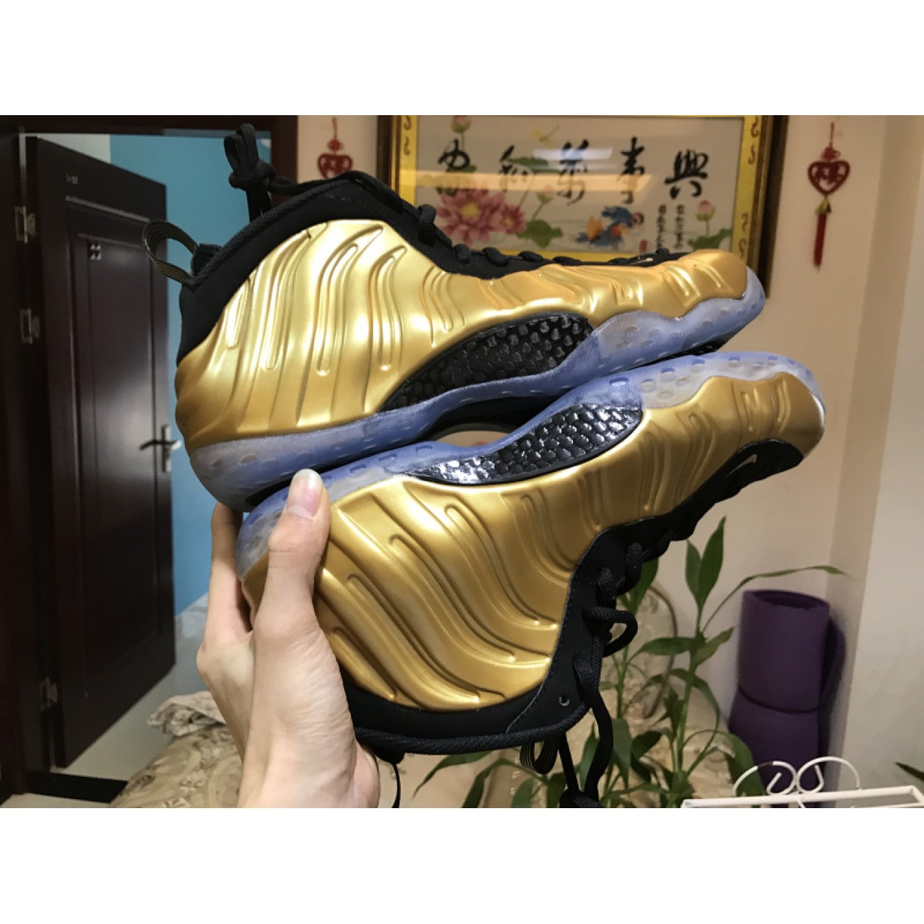 Nike Air Foamposite One "Metallic Gold" 314996-700