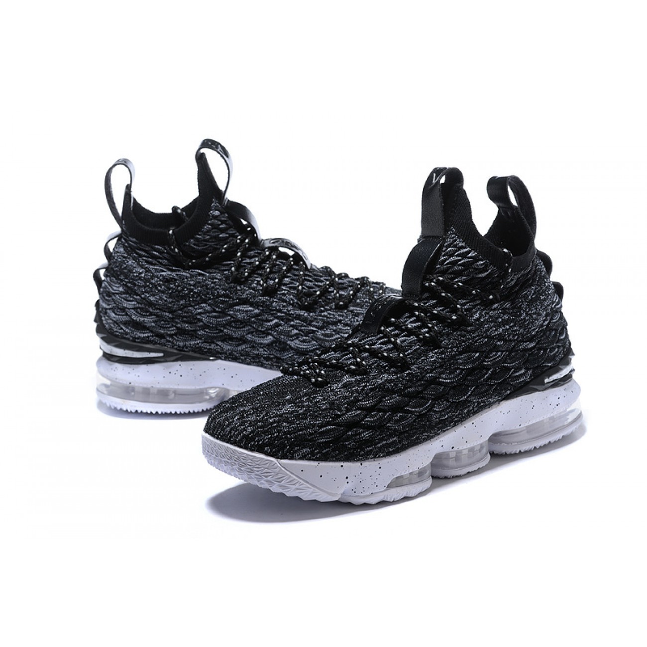 Lebron 15 Black/White