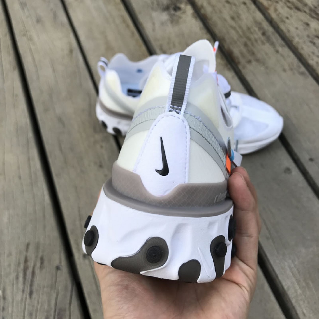 Off White x Nike React Element 87 White/Cone-Ice Blue AQ0068-100