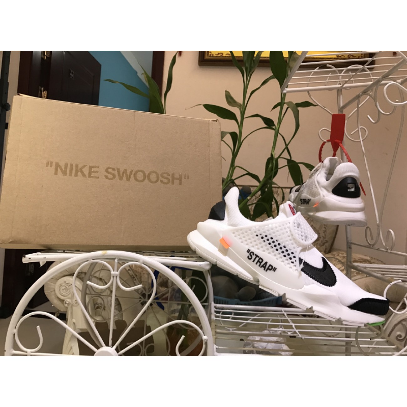 Off-White x OW Sock Dart AA8696-101