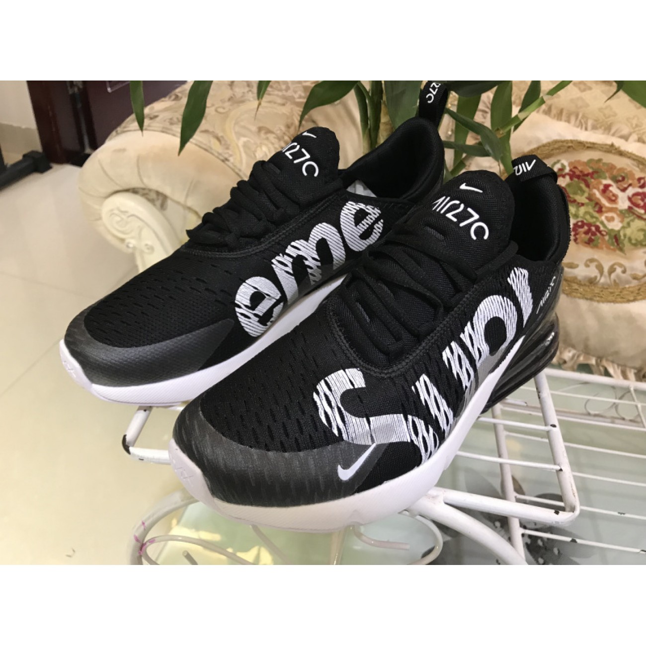 Supreme x Nike Air Max 270 Black White AH8050-011