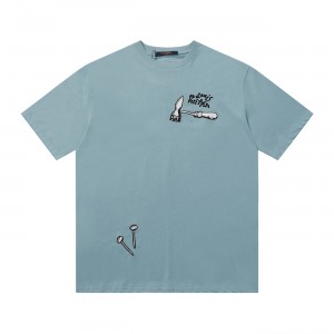 Louis Vuitton Multi-Tools Embroidered pattern T-shirt 1AB5ID