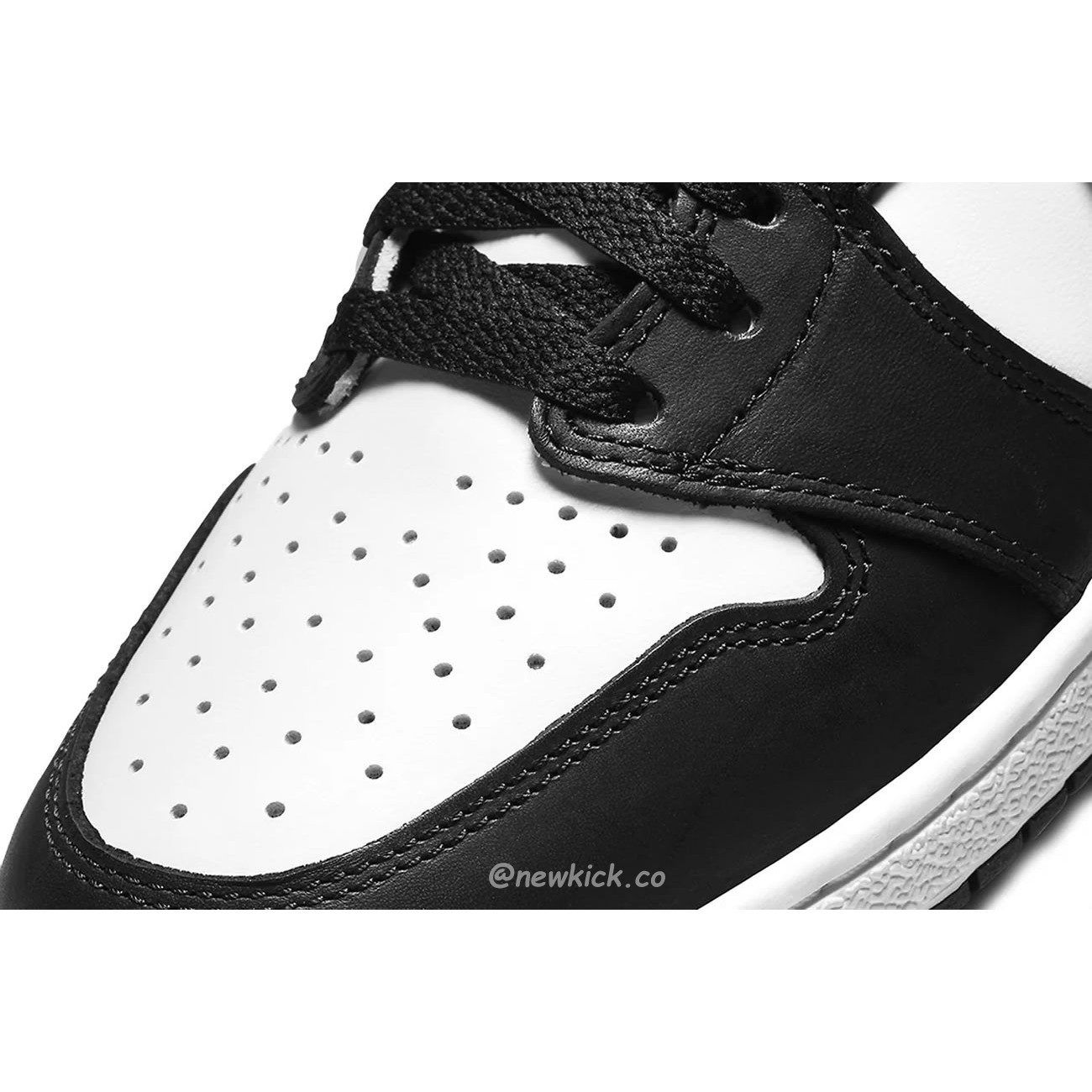 Air Jordan 1 Retro High 85 Black White 2023 BQ4422-001