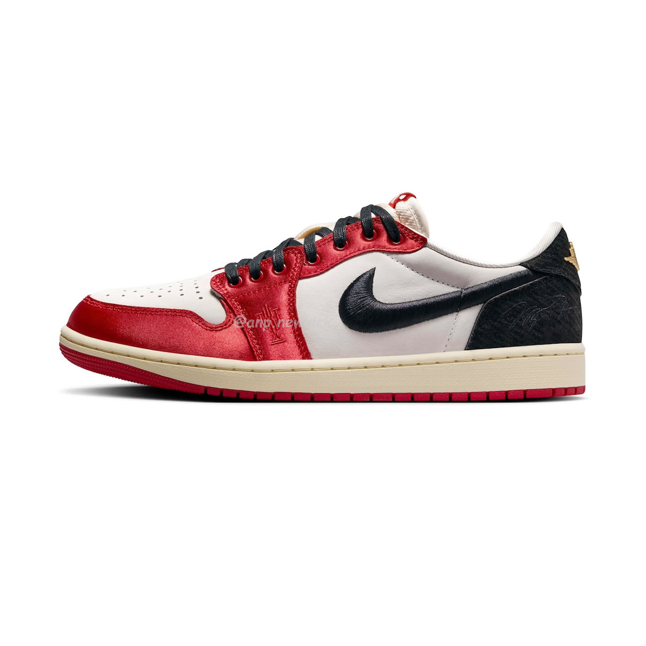 Air Jordan 1 Retro Low OG Trophy Room Away FN0432-100