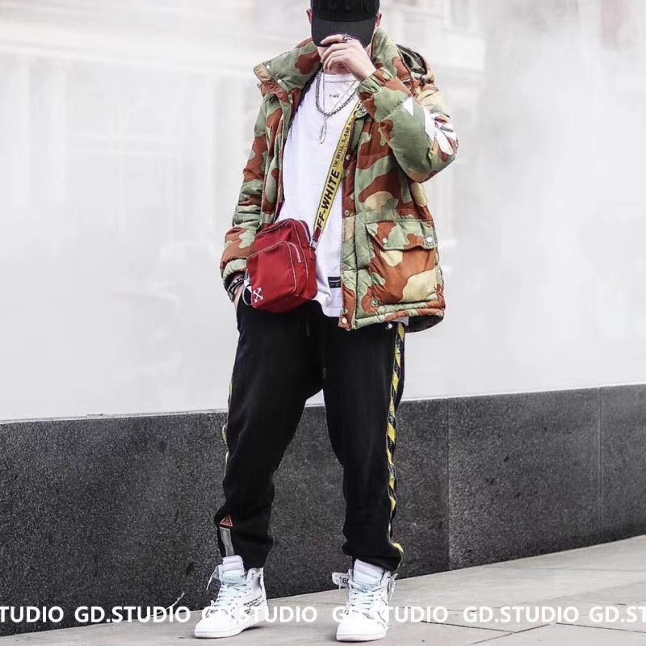 Off-white ow17fw Striped arrow camouflage coat