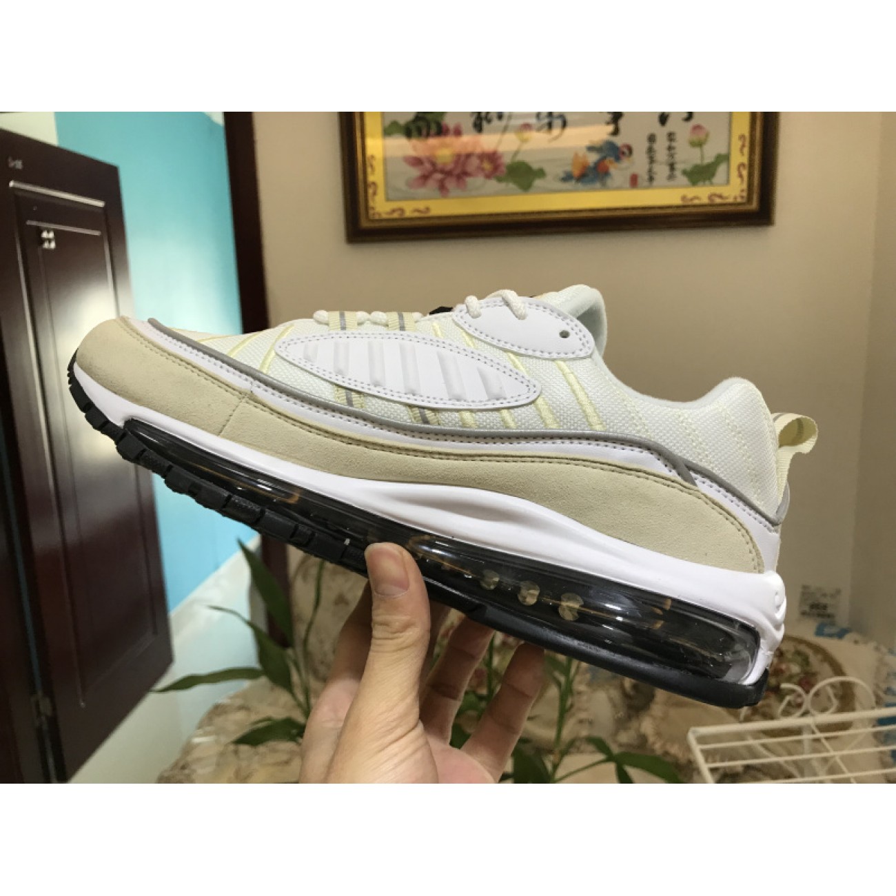 Nike Air Max 98 Fossil White AH6799-102