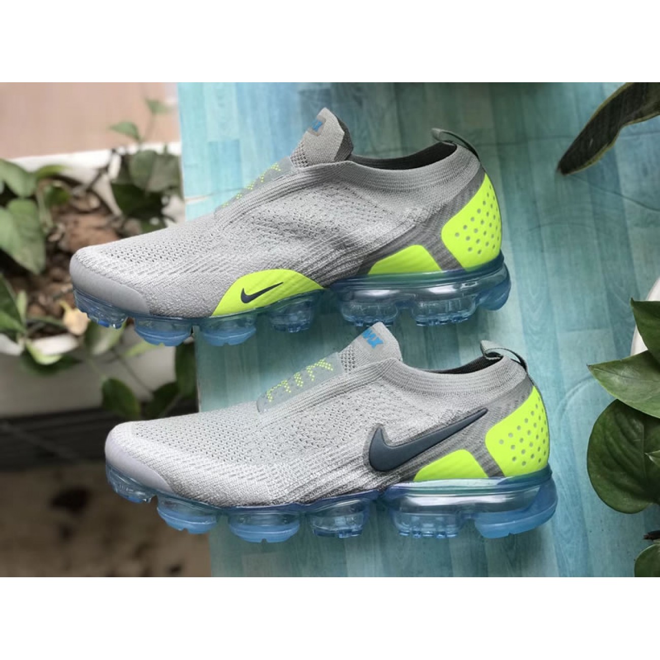 Nike Air Vapormax Flyknit Moc 2 Mica Green / Volt-Neo Turquoise AH7006-300