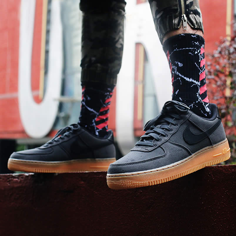 Air Force 1 07 Lv8 Style Black Gum Shoes On Feet Aq0117 002 (4) - newkick.app